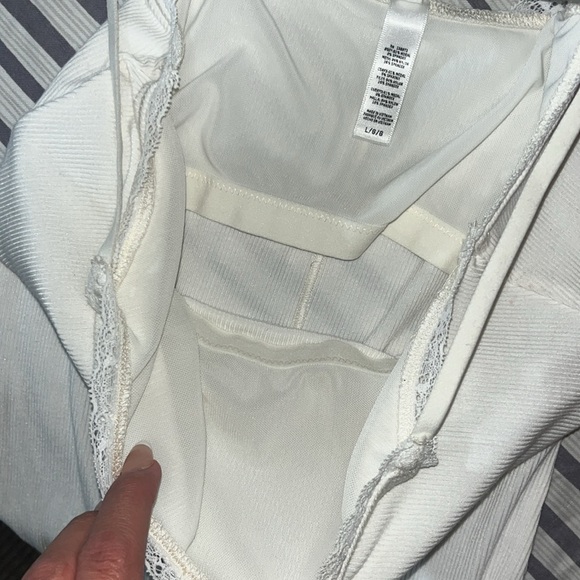 soft lounge lace onesie cream colored. 🤍 - Picture 4 of 5